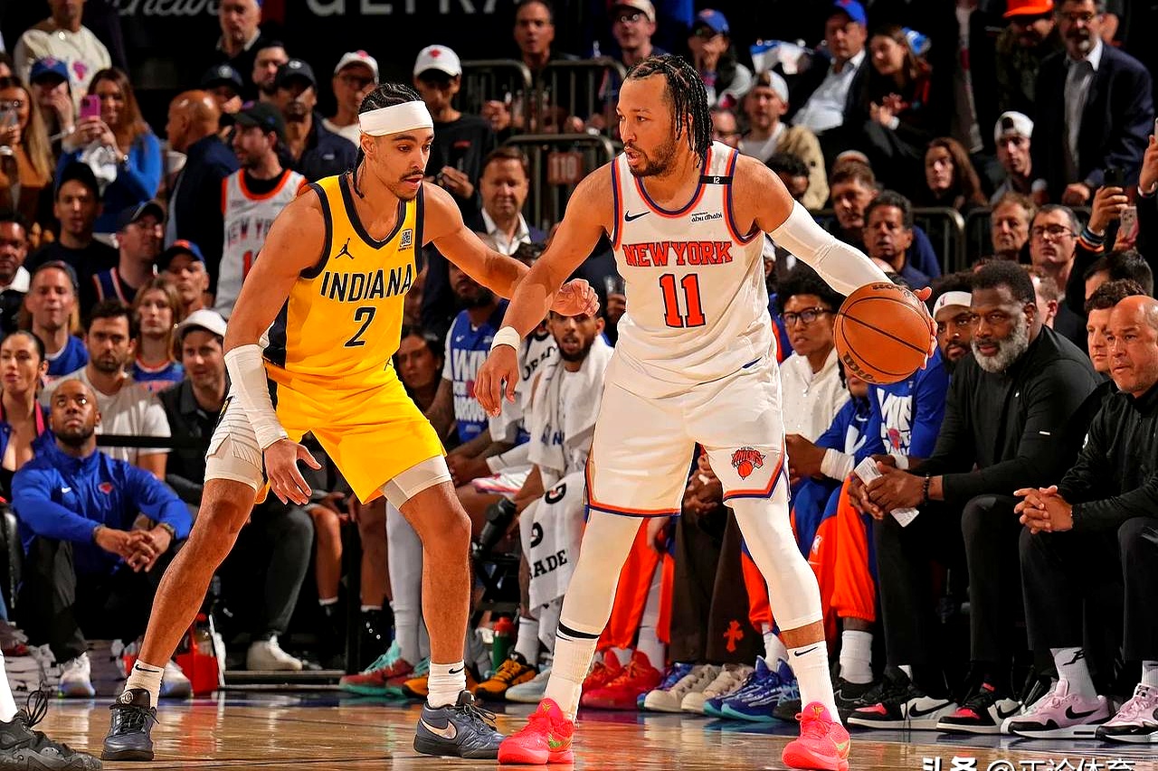 爱游戏体育平台今晚纽约尼克斯备战NBA总决赛；篮板制胜细节曝光；悬念犹存；团队化学反应显著的简单介绍