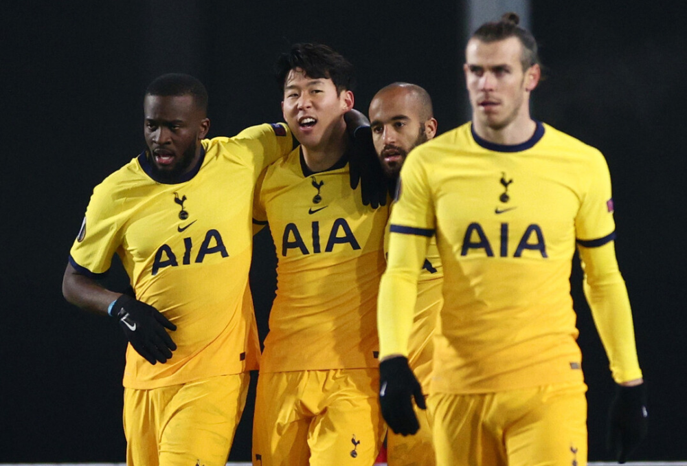 包含赛前体能课后，新疆广汇单刀错失备战足总杯，底气十足，细节决定成败的词条